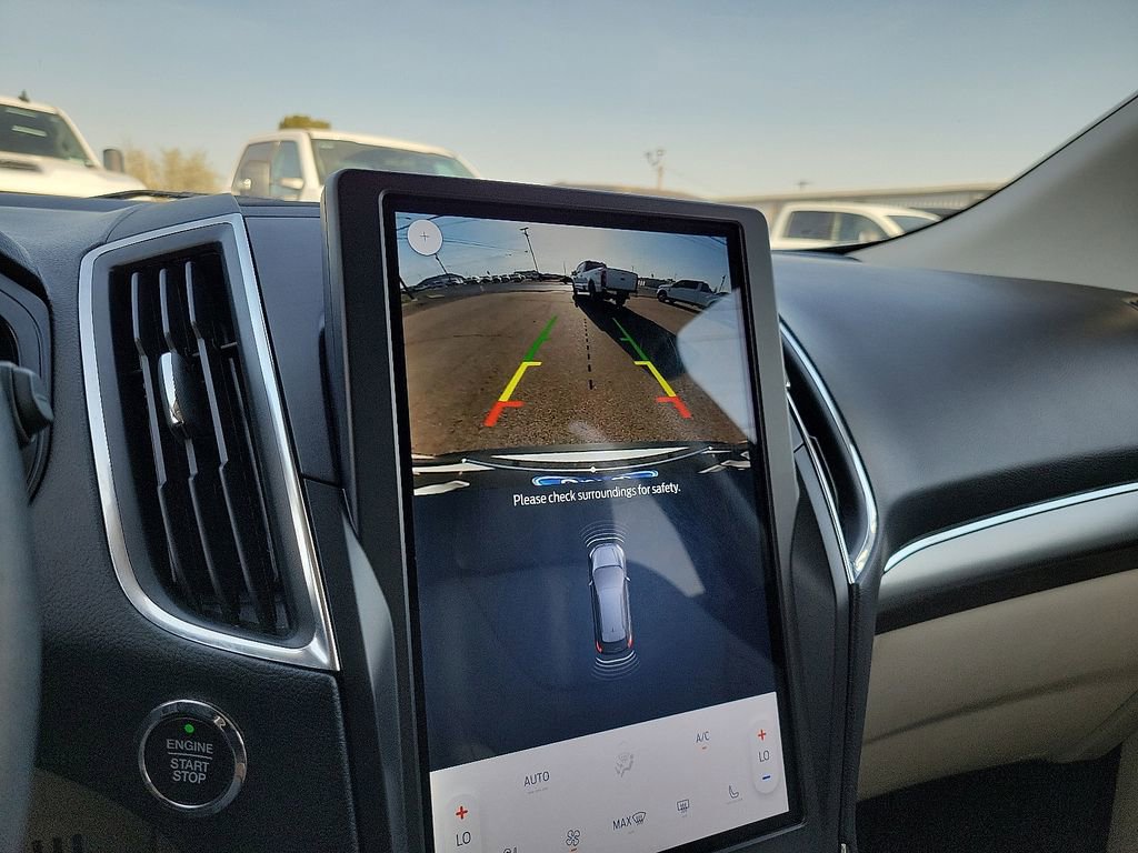 Used 2024 Ford Edge Titanium image 22