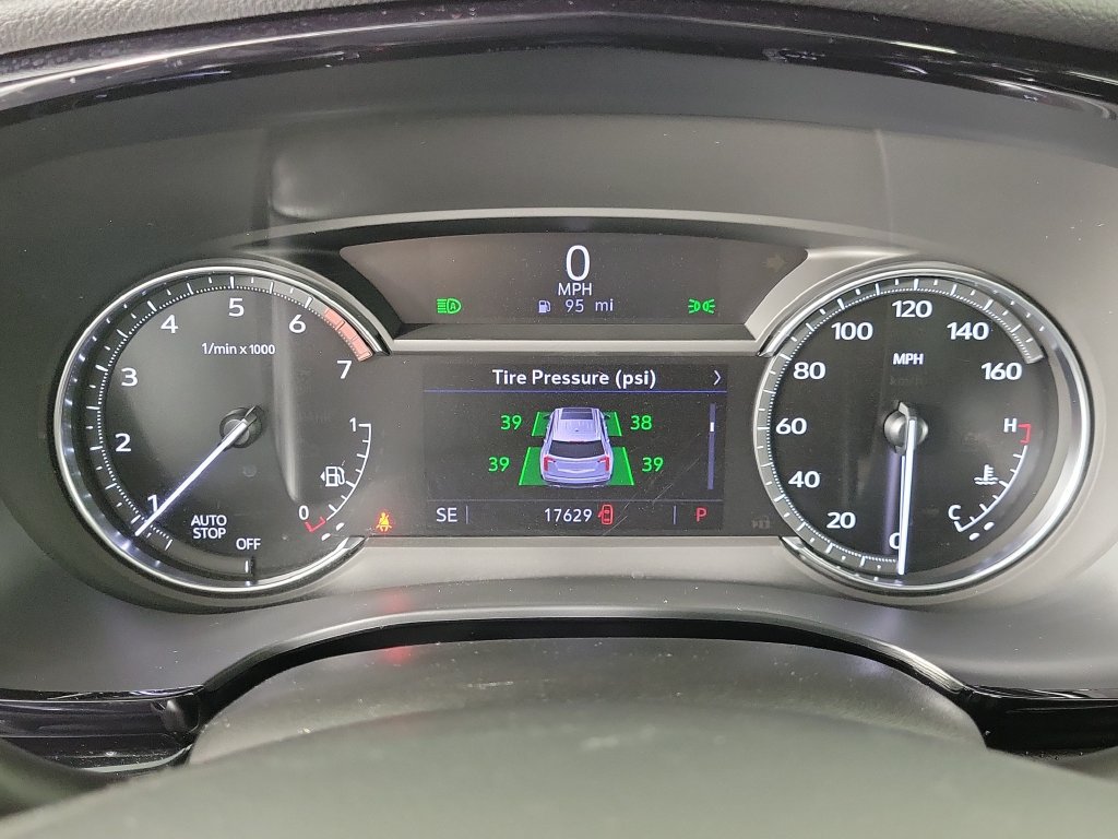 Used 2024 Cadillac XT6 Luxury FWD image 24