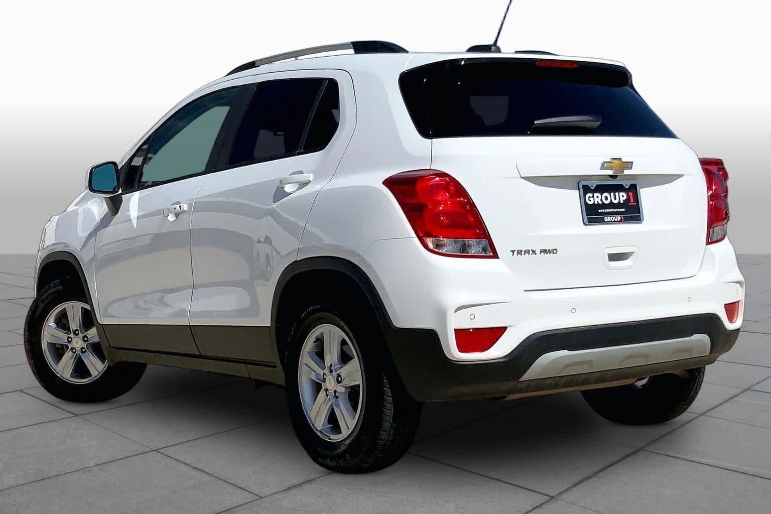 Certified 2022 Chevrolet Trax LT w/ Driver Confidence Package AWD/4WD image 12