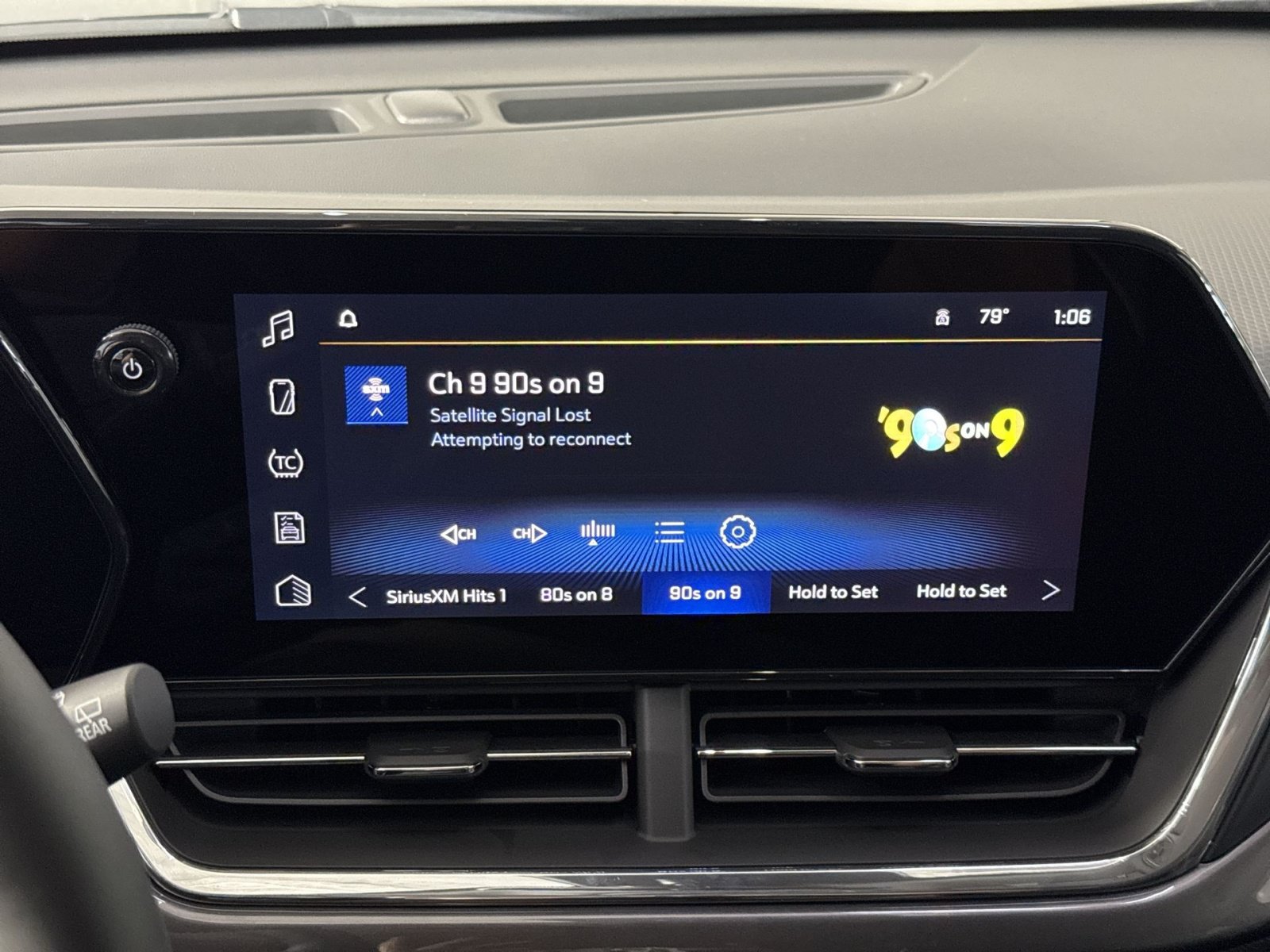 New 2026 Chevrolet Trax ACTIV w/ Driver Confidence Package FWD image 19