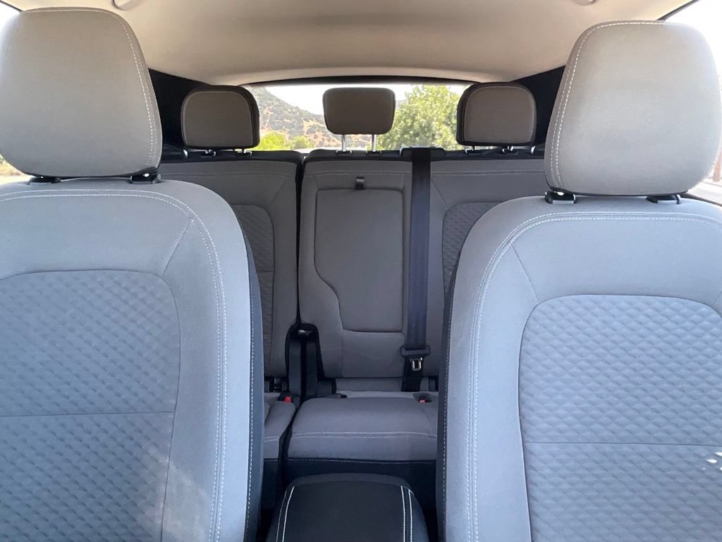 Used 2022 Ford Escape SE w/ SE Sport Appearance Package FWD image 31
