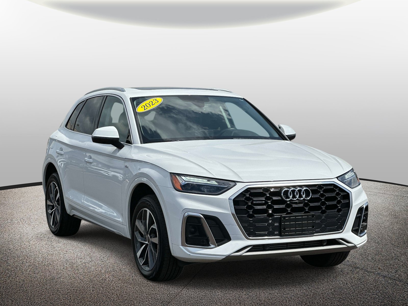 Used 2023 Audi Q5 2.0T Premium Plus w/ Premium Plus Package AWD/4WD image 6
