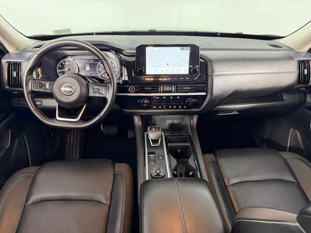 Used 2024 Nissan Pathfinder SL image 12