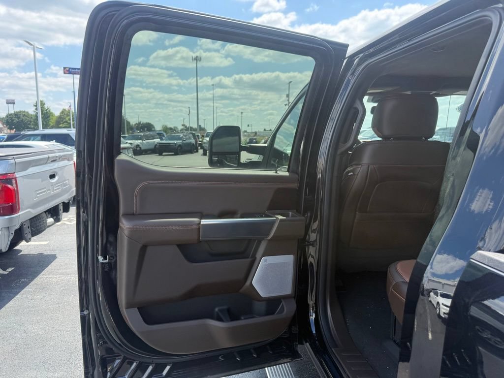 New 2026 Ford F250 King Ranch w/ Chrome Package AWD/4WD image 45