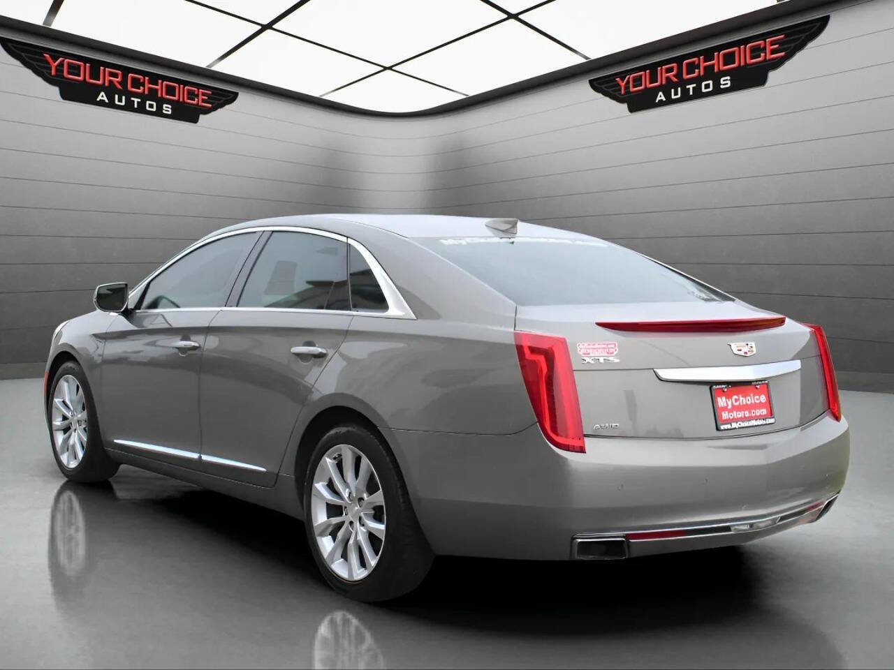 Used 2017 Cadillac XTS Luxury w/ Driver Awareness Package image 3