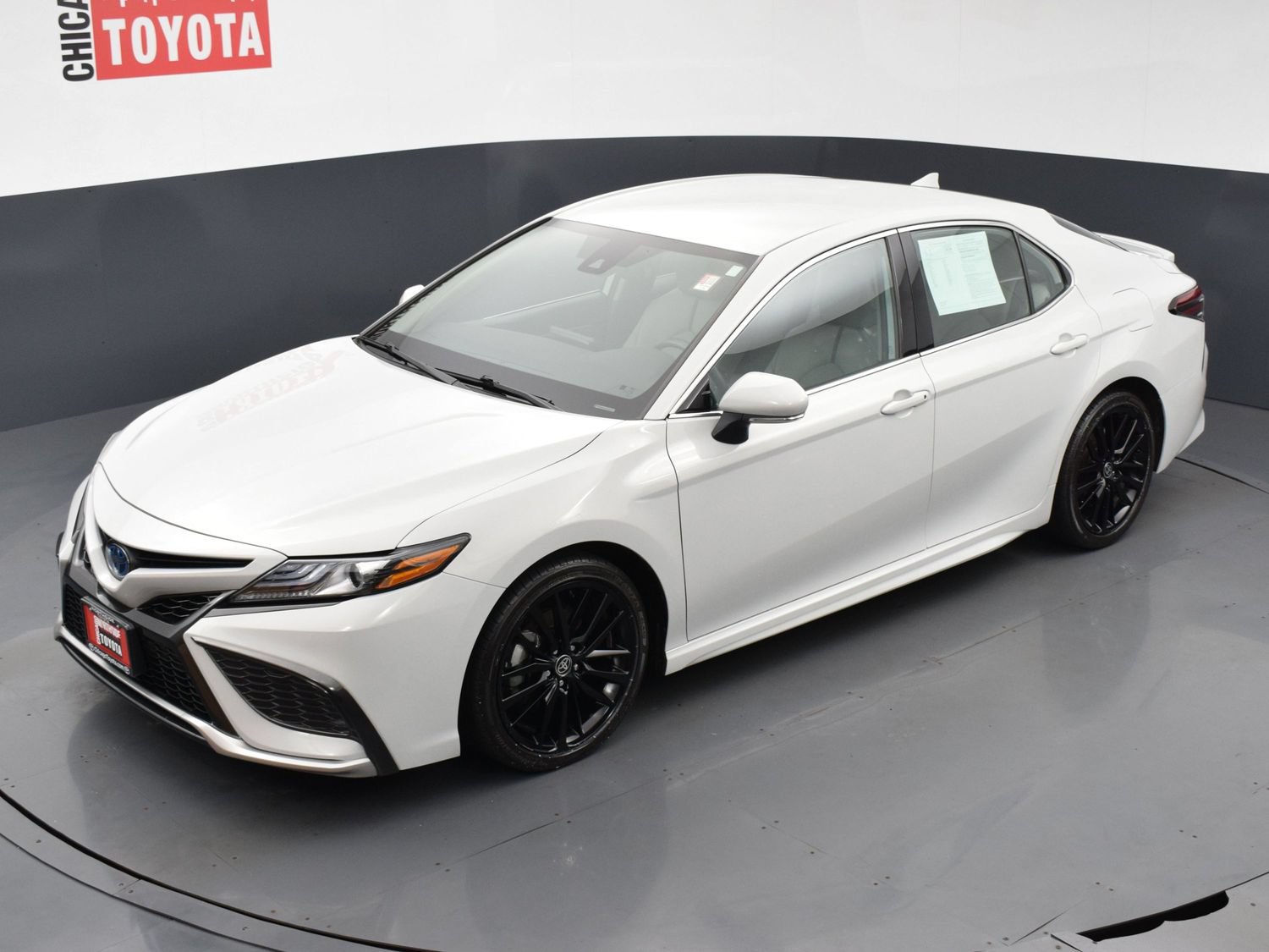 Used 2022 Toyota Camry XSE FWD image 26