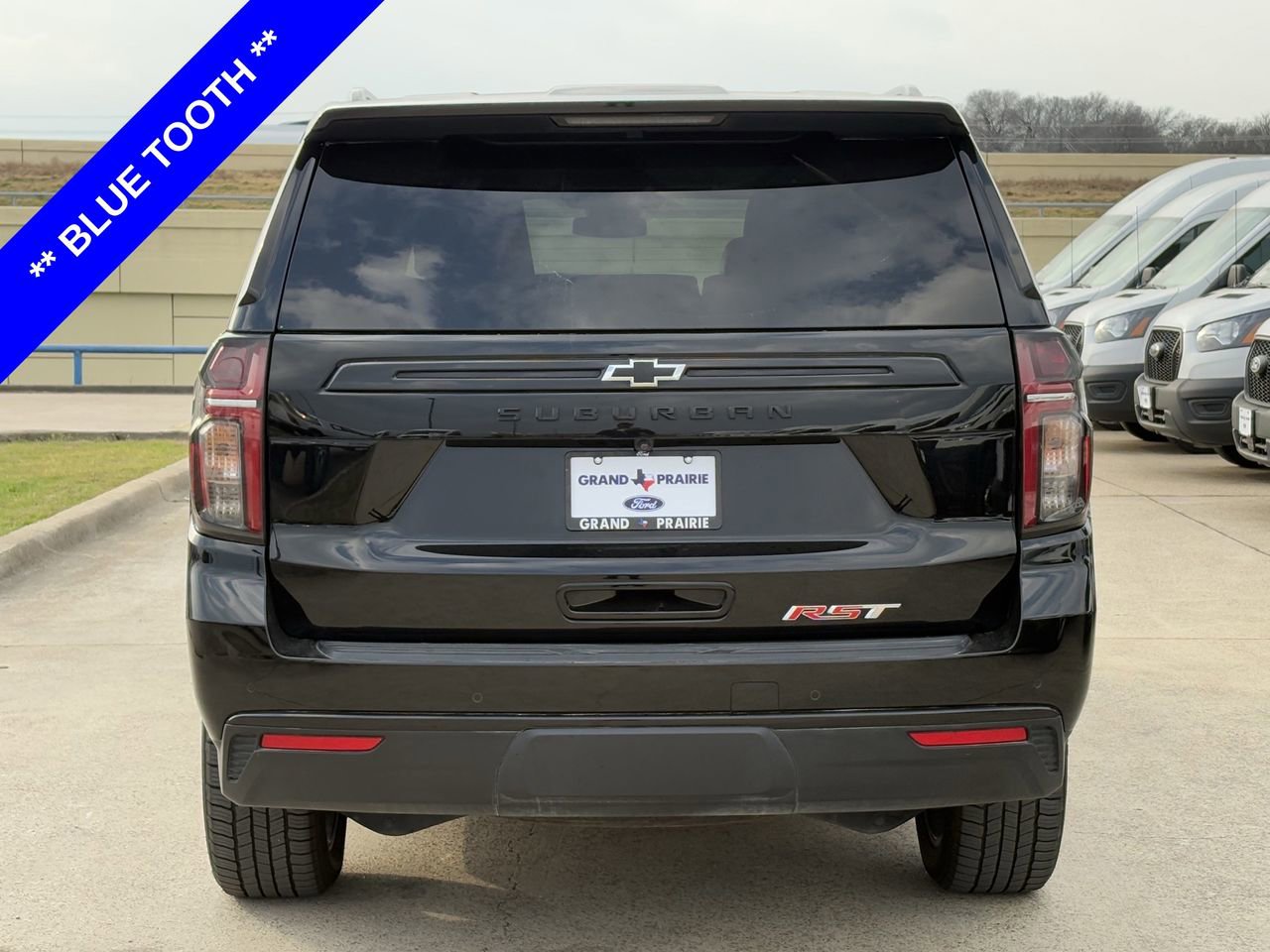 Used 2024 Chevrolet Suburban RST image 7