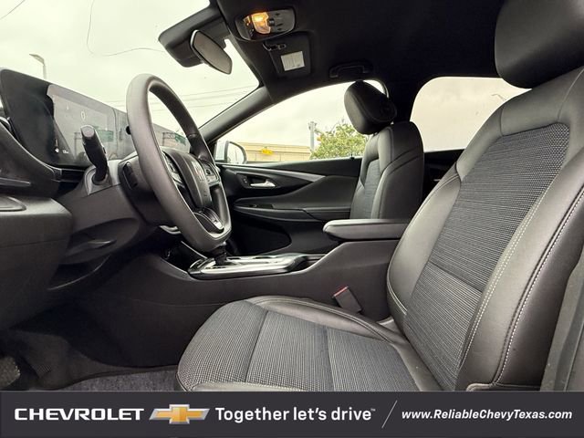 Used 2024 Buick Envista Preferred FWD image 31