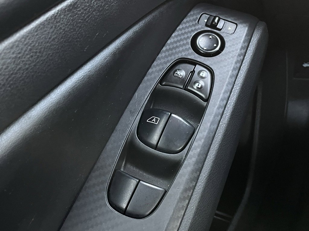 Used 2022 Nissan Altima 2.5 SV image 11