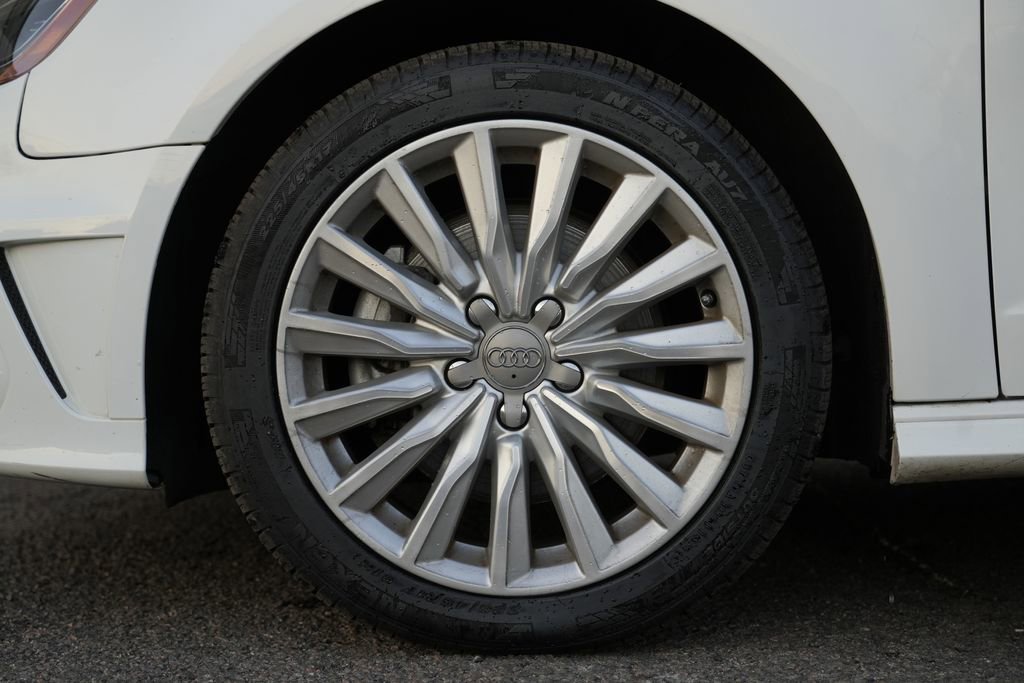 Used 2016 Audi A3 e-tron Premium Plus image 13