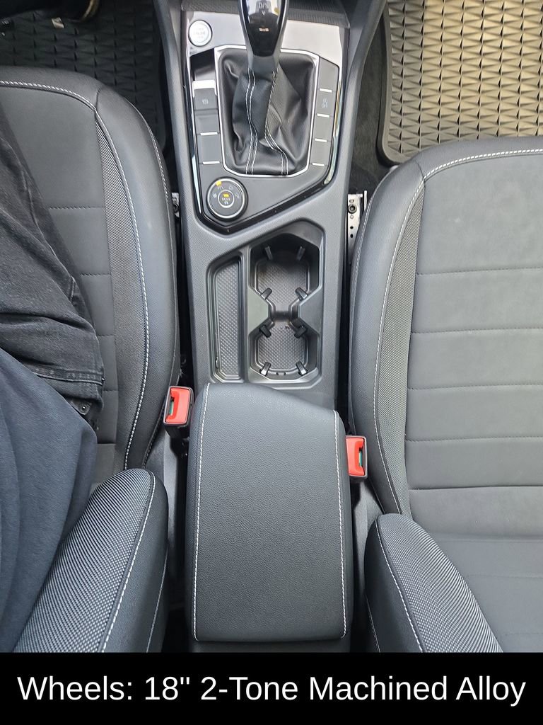 Used 2024 Volkswagen Taos SE AWD/4WD image 22