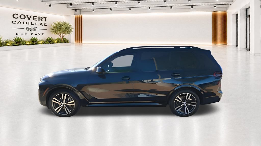 Used 2023 BMW X7 xDrive40i w/ M Sport Package AWD/4WD image 9
