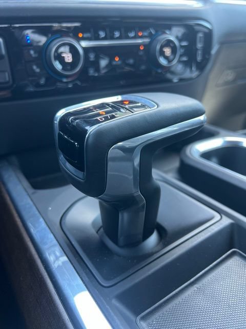 Used 2025 Chevrolet Silverado 1500 High Country w/ High Country Premium Package AWD/4WD image 16