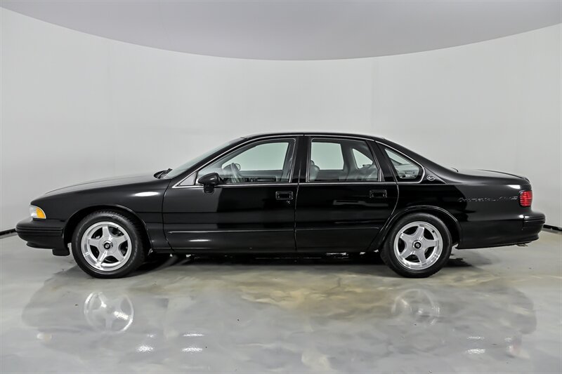 Used 1996 Chevrolet Impala SS RWD image 7