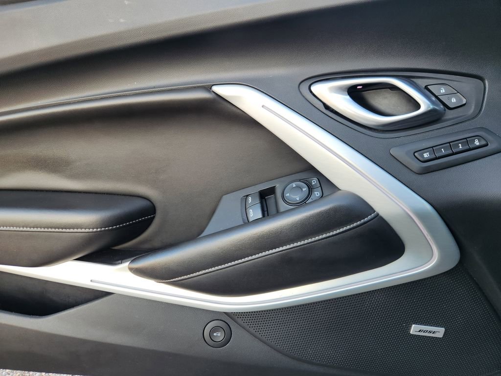 Used 2019 Chevrolet Camaro SS RWD image 23