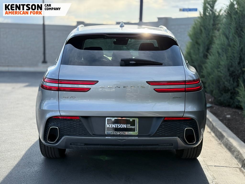 Used 2025 Genesis GV70 2.5T AWD/4WD image 6