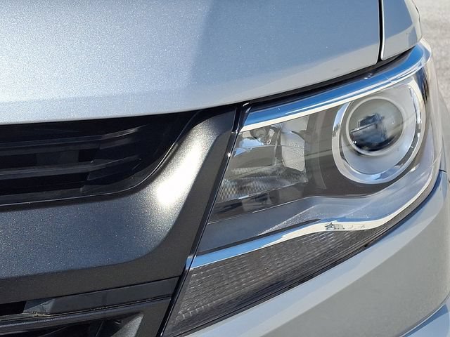 Used 2017 Chevrolet Colorado Z71 AWD/4WD image 12