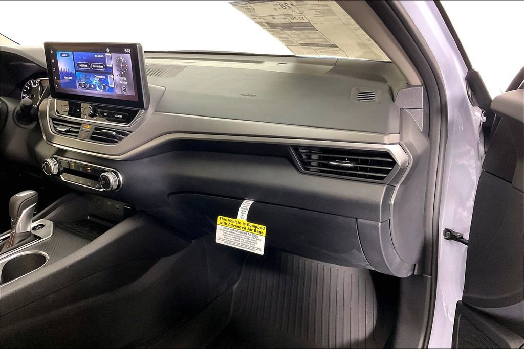 New 2026 Nissan Altima 2.5 SR FWD image 17