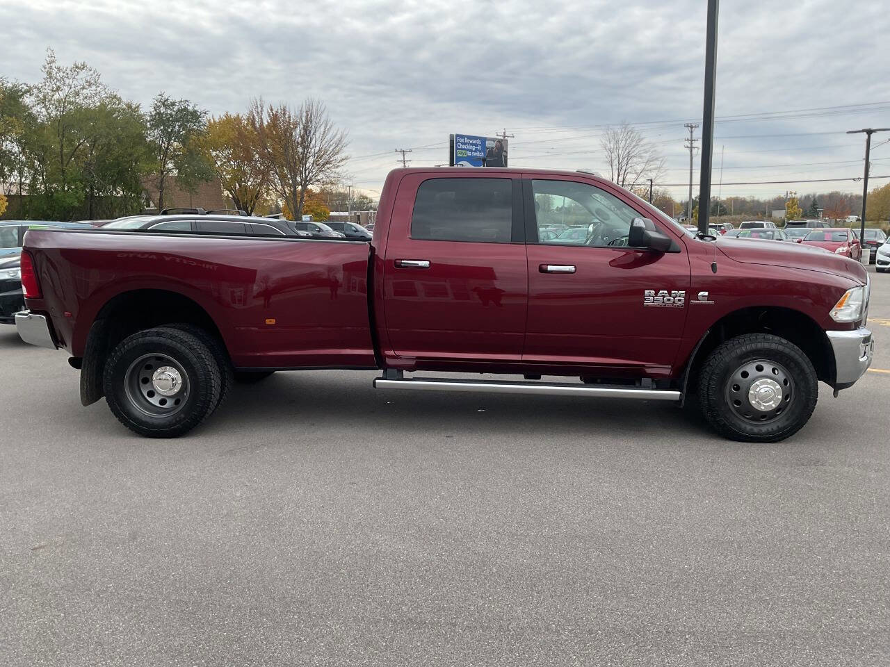 Used 2018 RAM 3500 SLT image 9