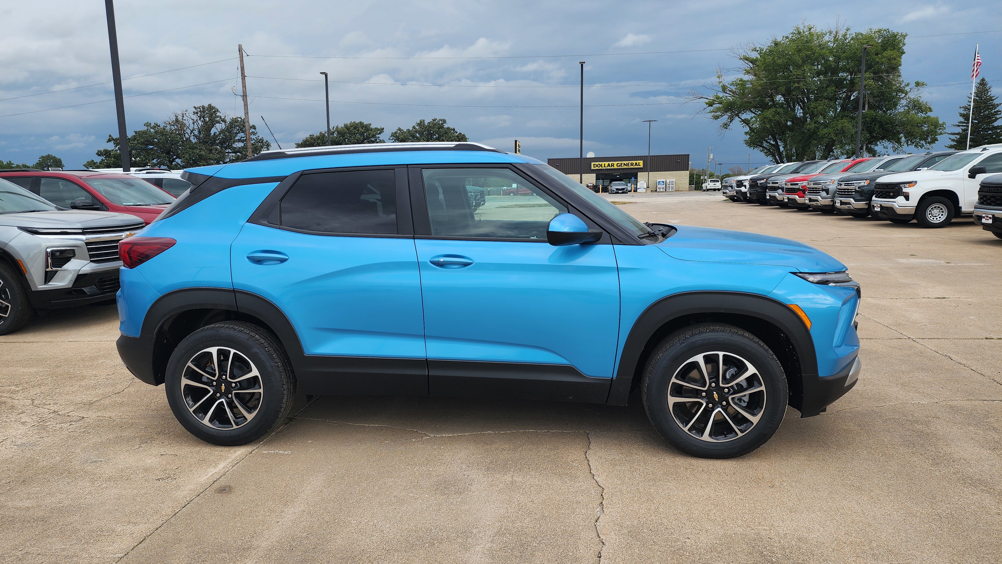 New 2026 Chevrolet TrailBlazer LT w/ Convenience Package AWD/4WD image 4