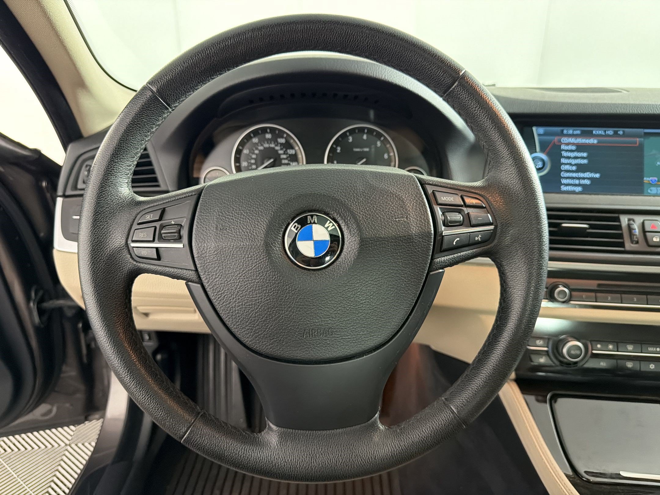 Used 2012 BMW 535i xDrive Sedan AWD/4WD image 11