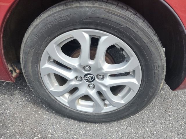 Used 2017 Toyota Yaris iA image 7