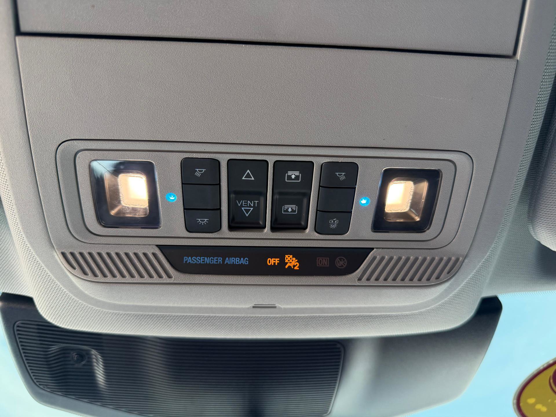 Used 2022 Ford Explorer XLT w/ Equipment Group 202A AWD/4WD image 31