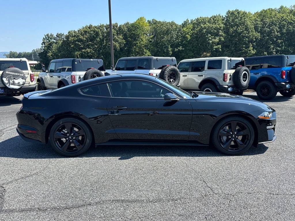 Used 2022 Ford Mustang GT Premium w/ Black Accent Package RWD image 8