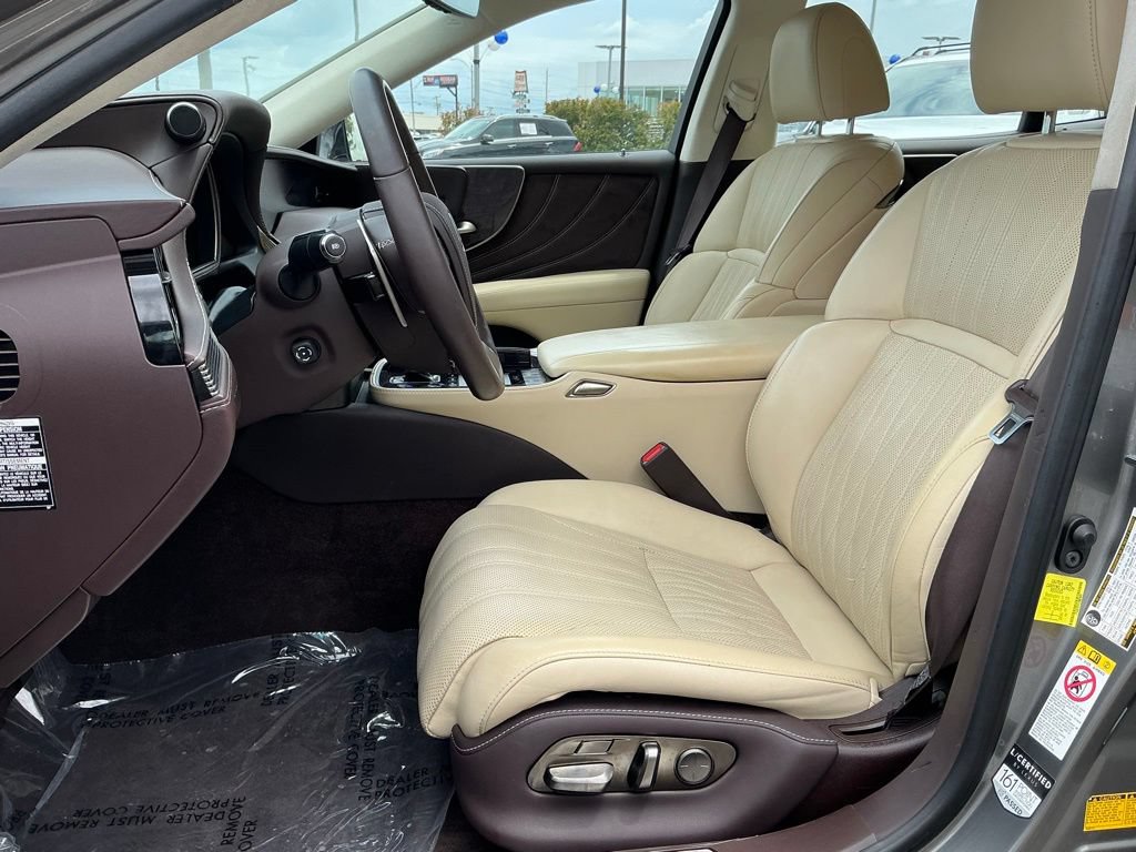 Used 2018 Lexus LS 500 w/ Interior Upgrade Package RWD image 13