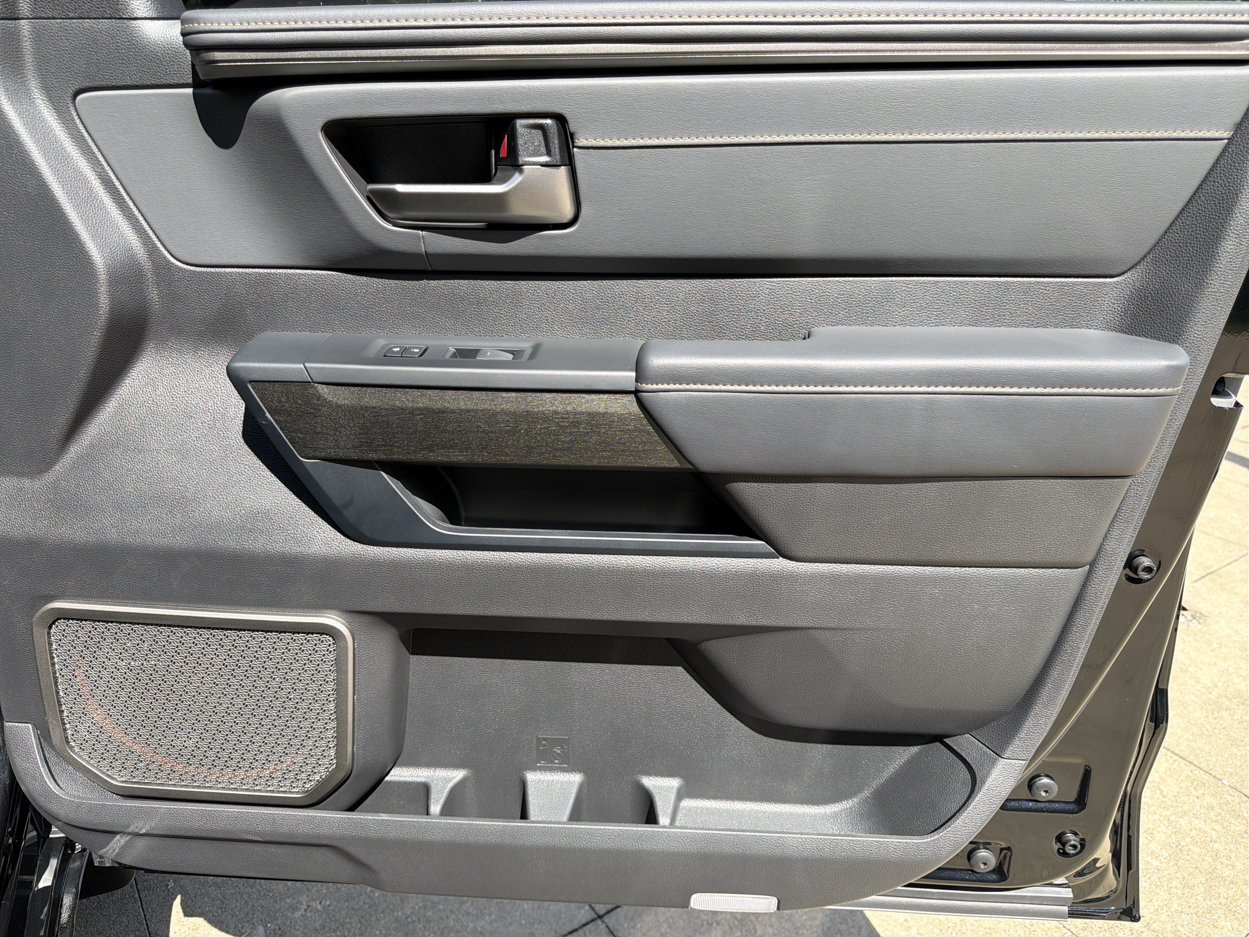 Used 2026 Toyota Sequoia Capstone AWD/4WD image 14