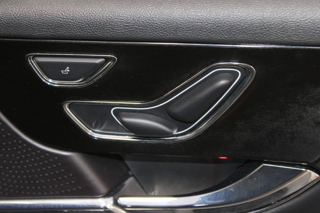 Used 2024 Lincoln Corsair Grand Touring w/ Equipment Group 301A image 26