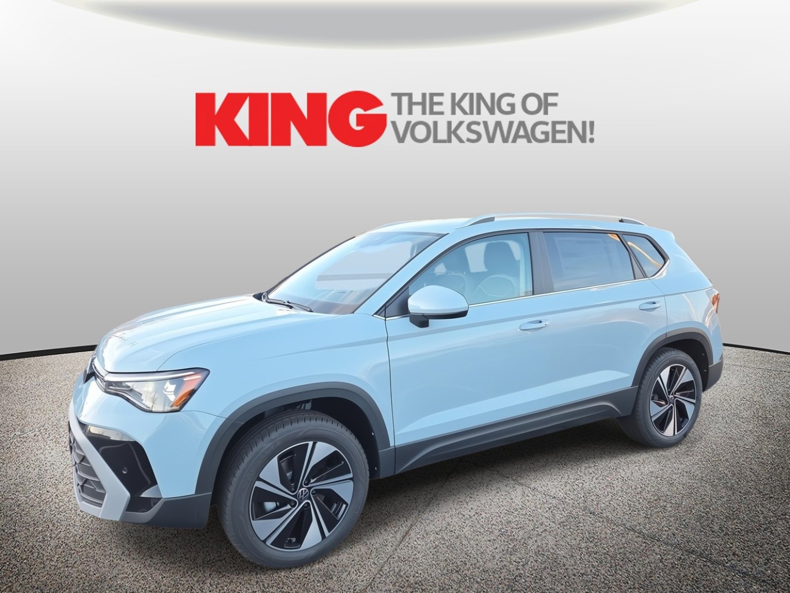 New 2026 Volkswagen Taos SE image 8