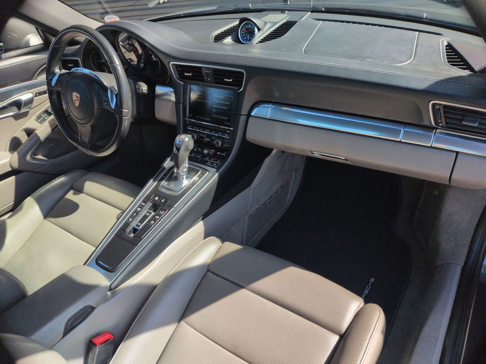 Certified 2015 Porsche 911 Targa 4S AWD/4WD image 27