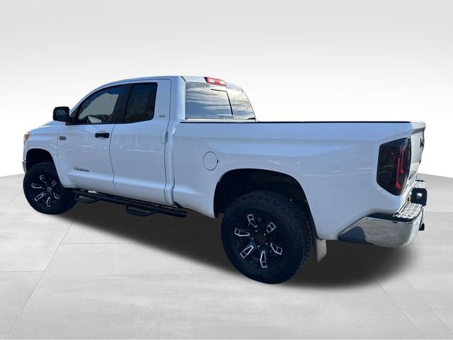 Used 2015 Toyota Tundra SR5 w/ SR5 Upgrade Package image 5