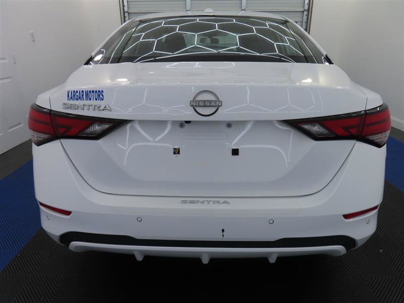 Used 2025 Nissan Sentra SV FWD image 11