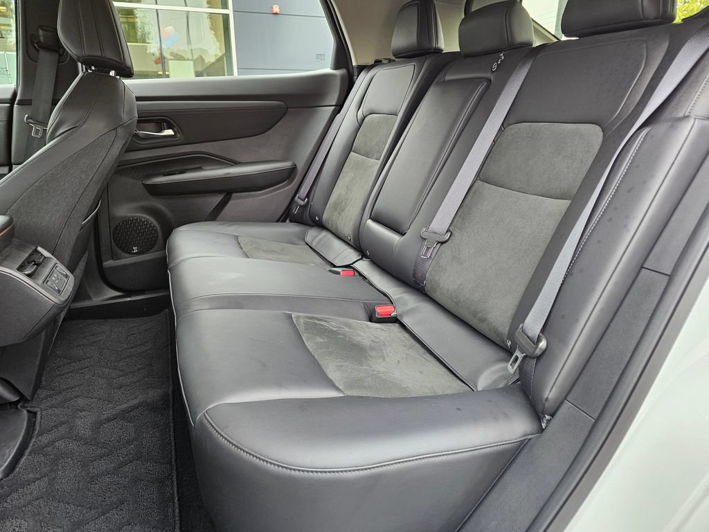 Used 2024 Nissan Ariya AWD image 19