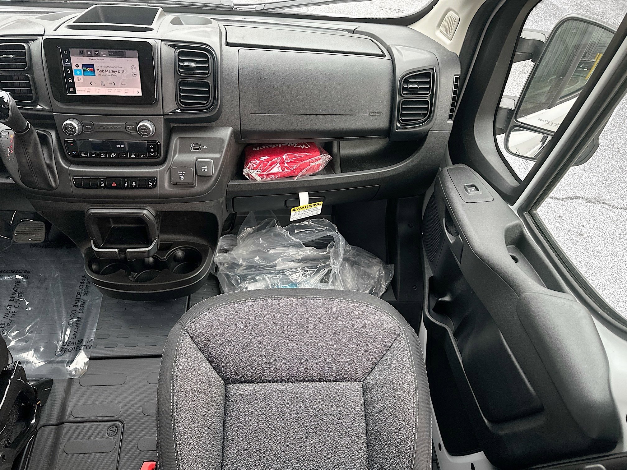 Used 2024 RAM ProMaster 2500 w/ Safety Group image 30