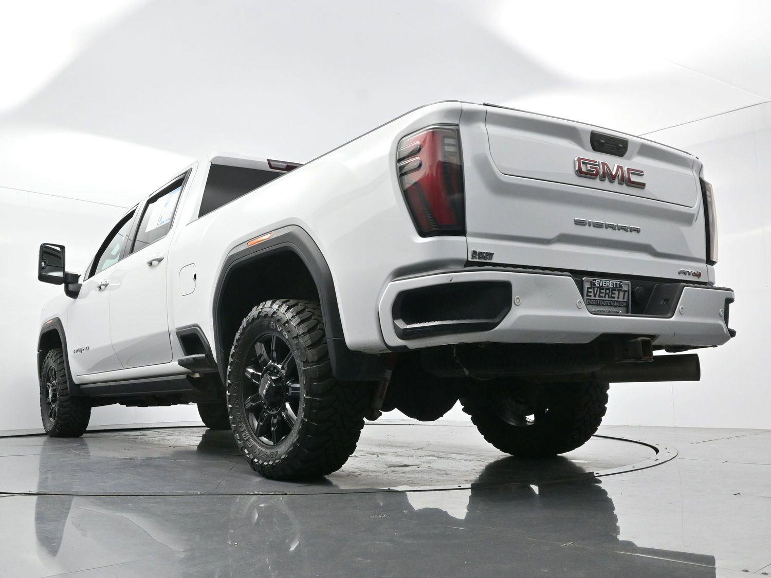 Used 2024 GMC Sierra 2500 AT4 w/ AT4 Premium Plus Package AWD/4WD image 51
