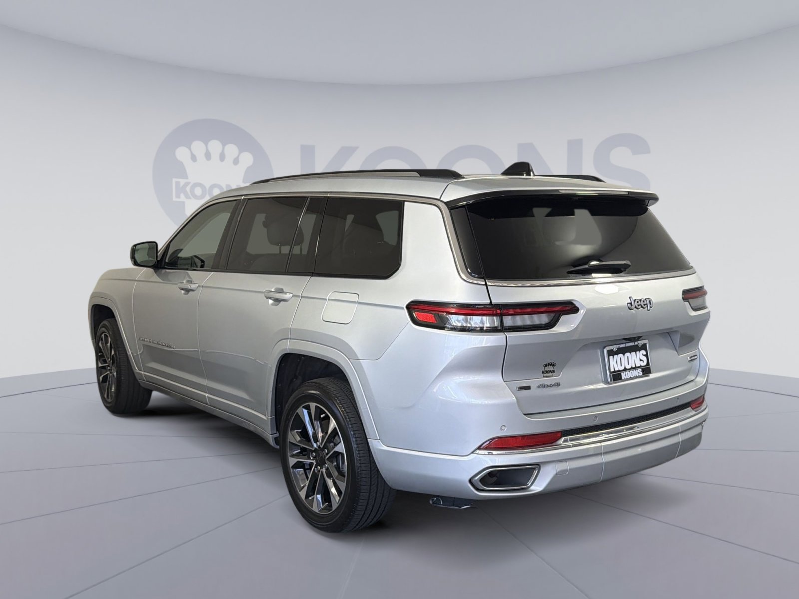 Used 2023 Jeep Grand Cherokee L Overland image 4