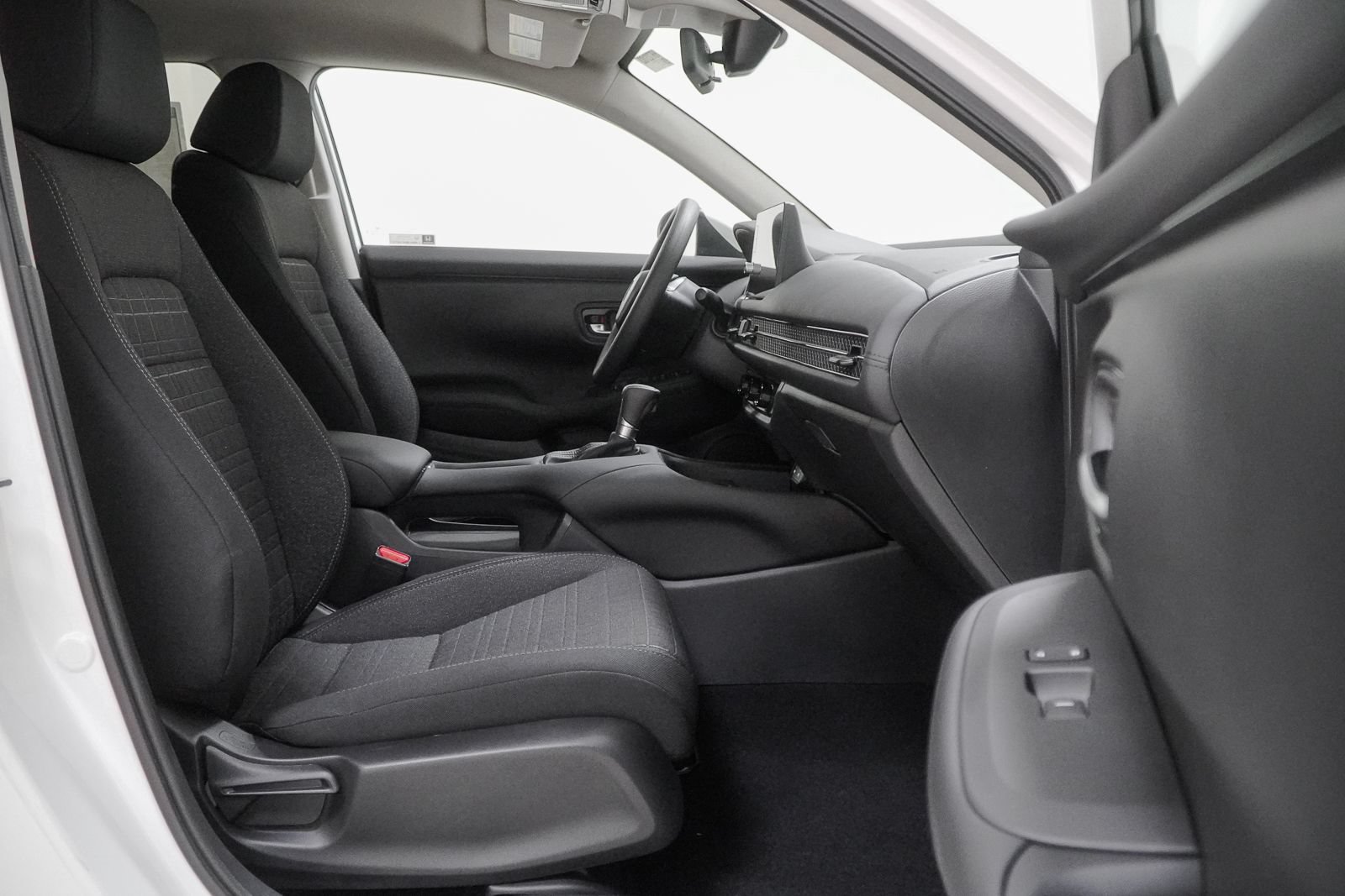 New 2027 Honda HR-V LX image 31