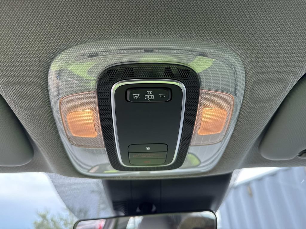 Used 2022 Hyundai Elantra SEL FWD image 41