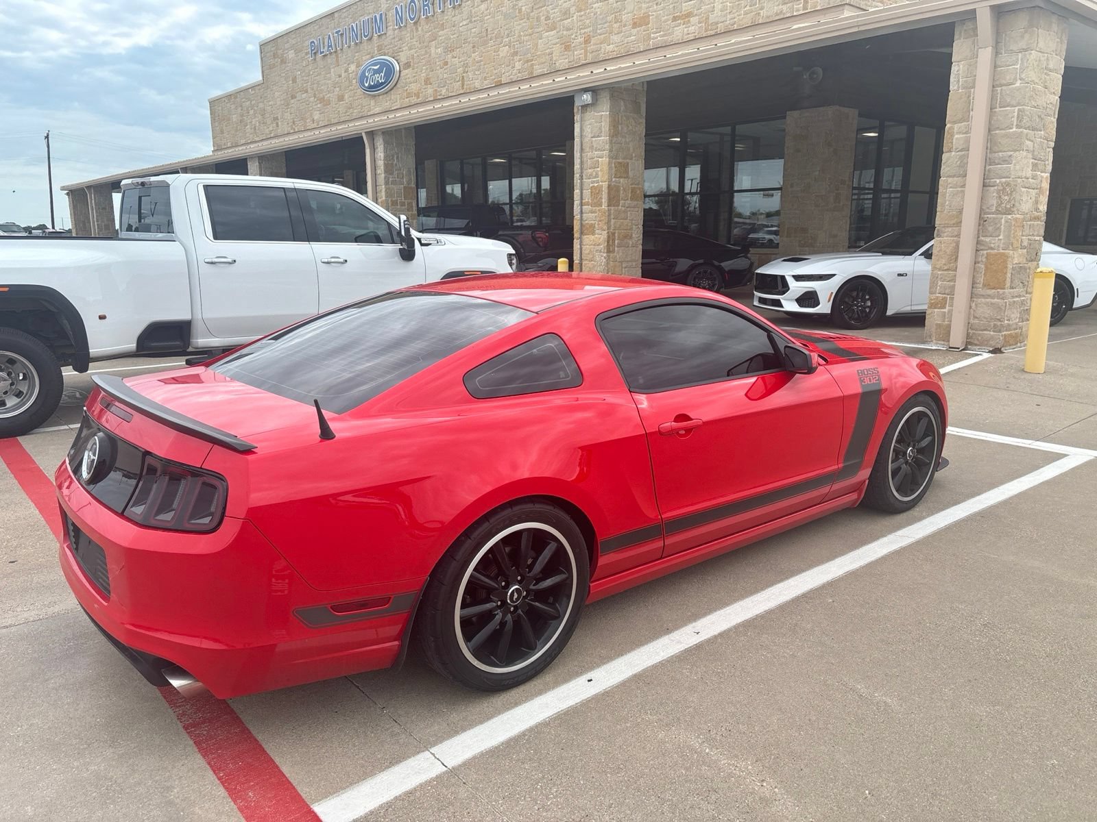Used 2013 Ford Mustang Boss 302 w/ Boss 302 Accessory Pkg RWD image 5