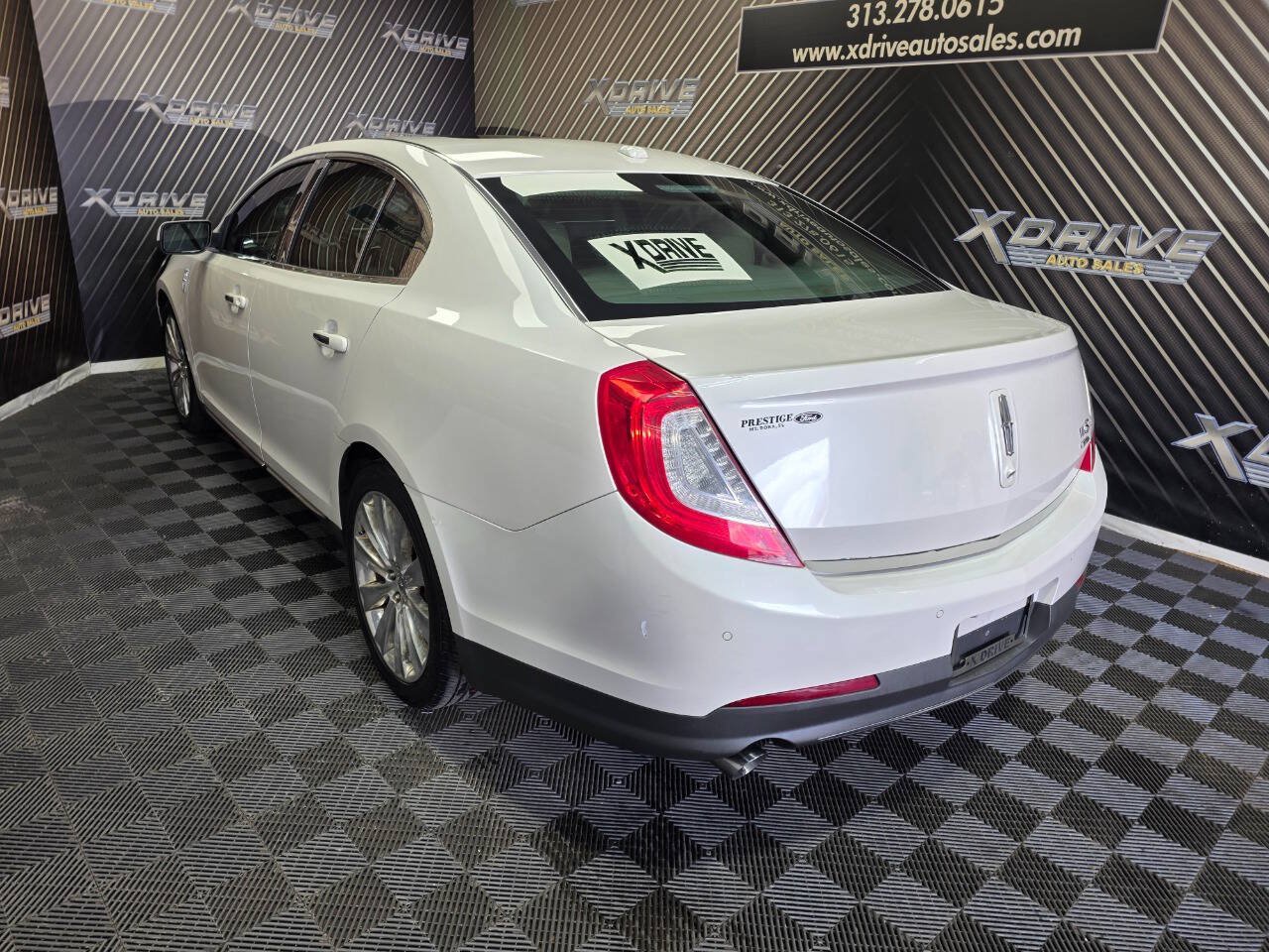 Used 2014 Lincoln MKS AWD w/ Equipment Group 201A image 10