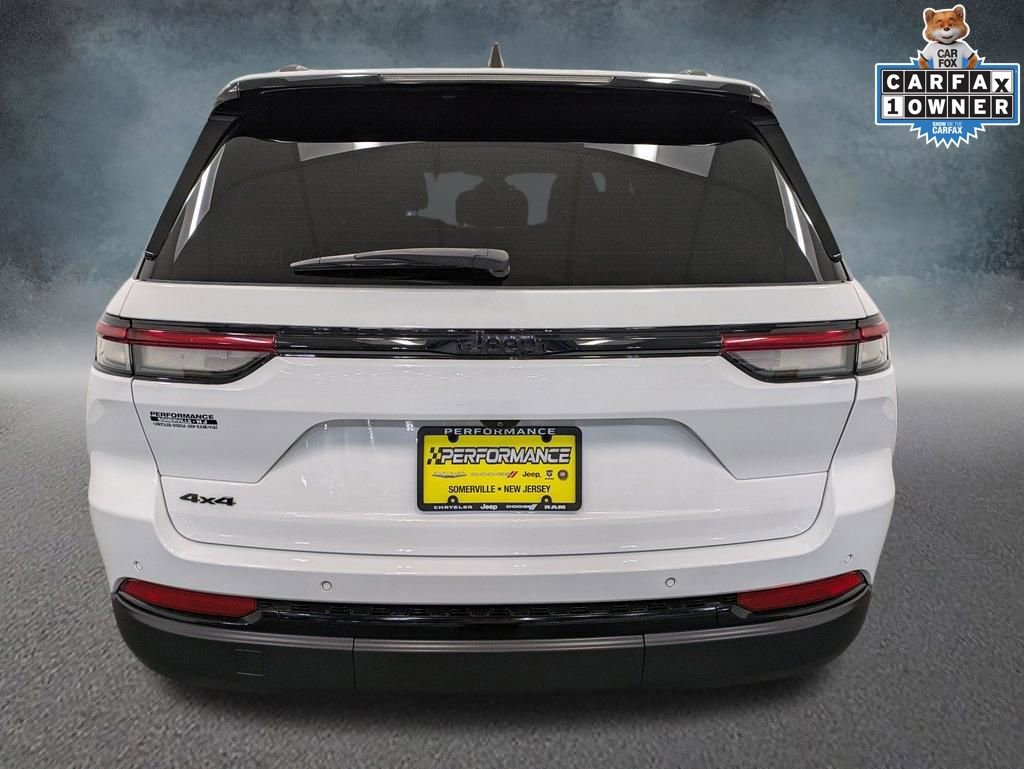 Used 2023 Jeep Grand Cherokee Altitude image 5