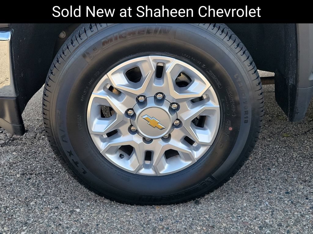 Used 2022 Chevrolet Silverado 2500 LTZ w/ LTZ Plus Package AWD/4WD image 6