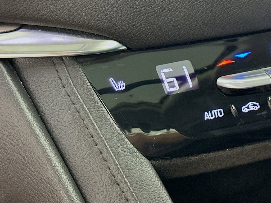 Used 2017 Cadillac XT5 Luxury FWD image 28
