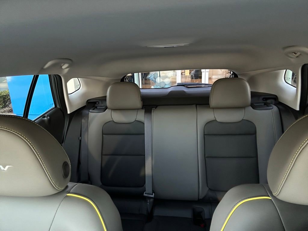 Certified 2025 Chevrolet Trax ACTIV w/ Driver Confidence Package image 27