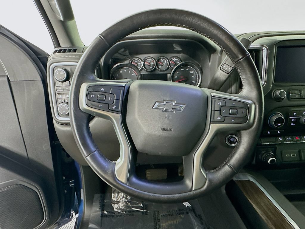 Used 2022 Chevrolet Silverado 1500 LT Trail Boss w/ Bed Protection Package AWD/4WD image 17