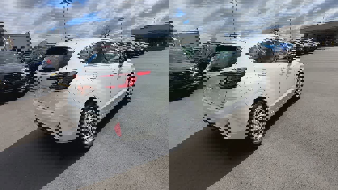 Certified 2024 Subaru Impreza 2.0i image 8