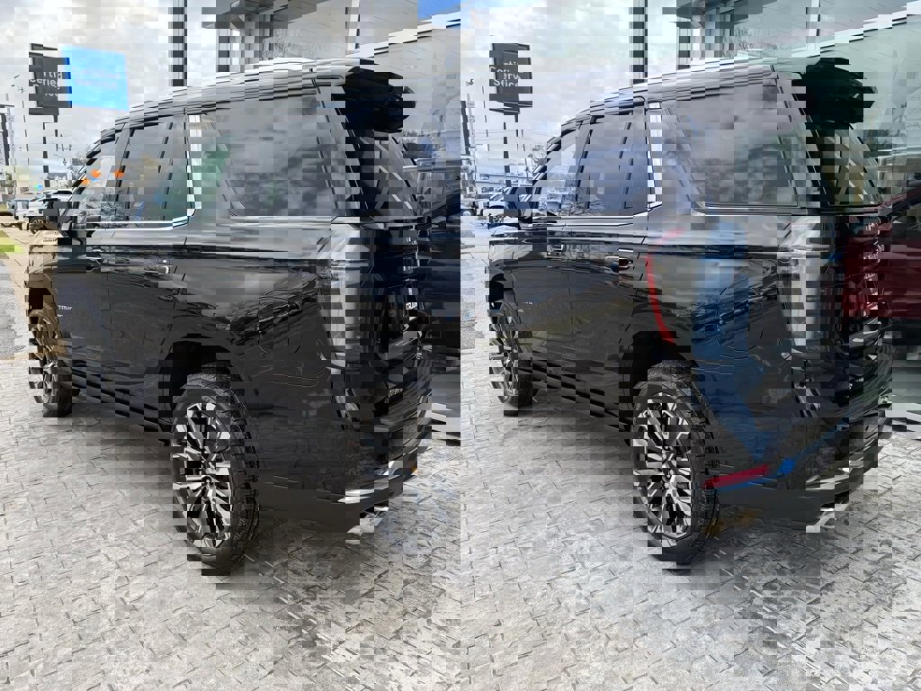 New 2026 Chevrolet Tahoe High Country image 3